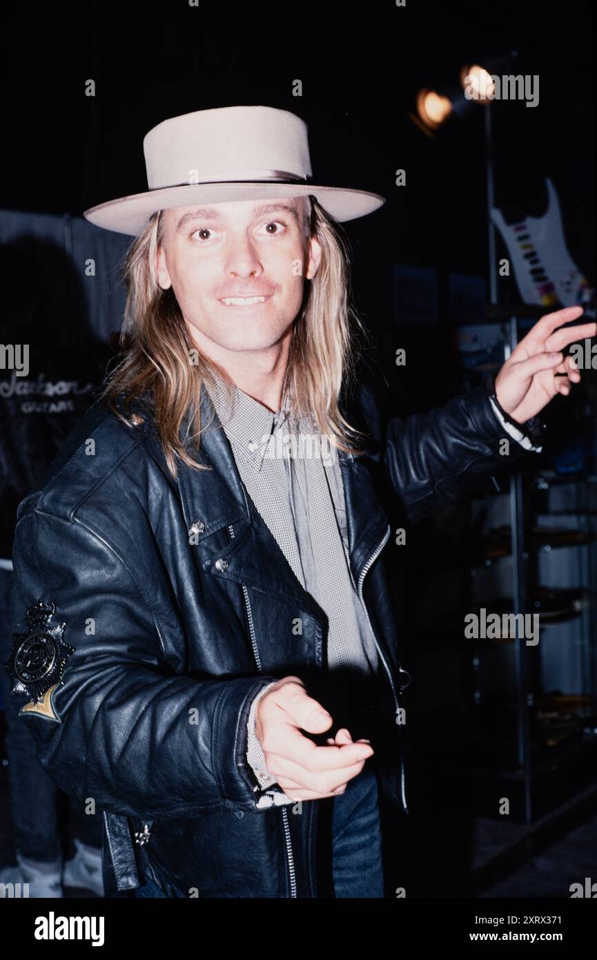 Def leppard 1987 hi-res stock photography and images - Alamy