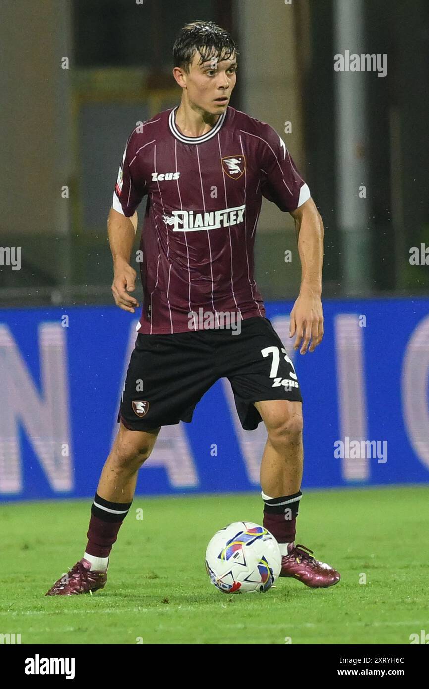 Lorenzo Amatucci of US Salernitana 1919 in action during the Soccer Italian  Cup Freccia Rossa between US Salernitana 1919 vs Spezia Calcio at Arechi  Stadium Stock Photo - Alamy