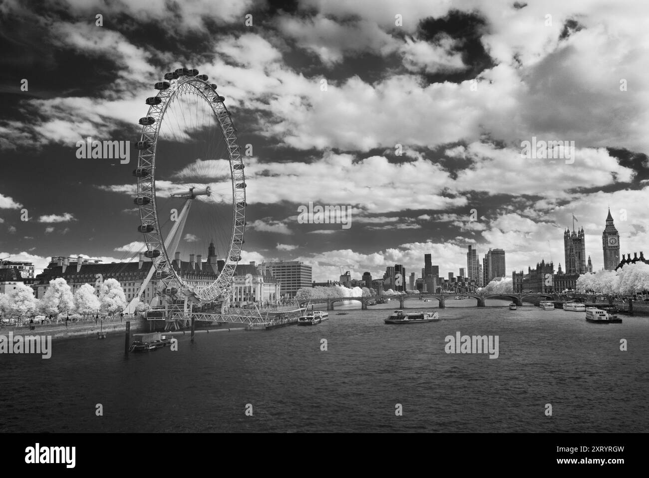 Black and white london skyline hi-res stock photography and images - Alamy