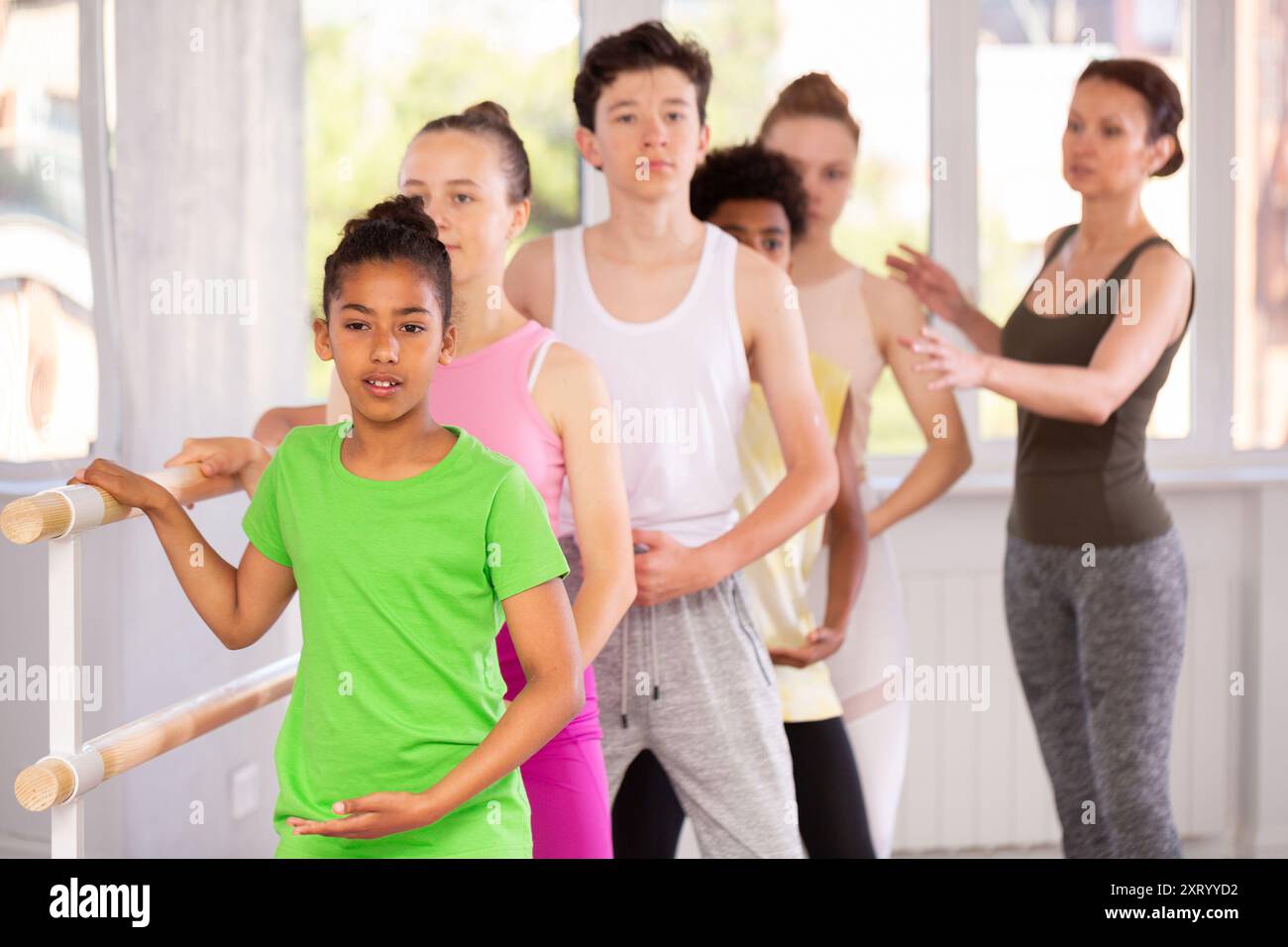 Dark skinned black teen hi-res stock photography and images - Alamy
