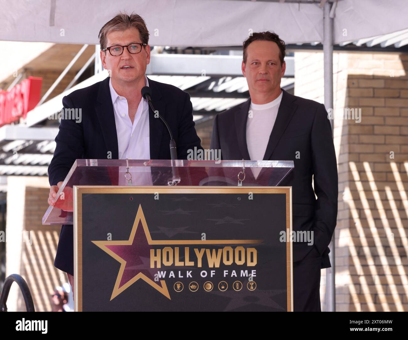 Bill Lawrence Is Poised Los Angeles The Architecture of the Bill Lawrence Renaissance