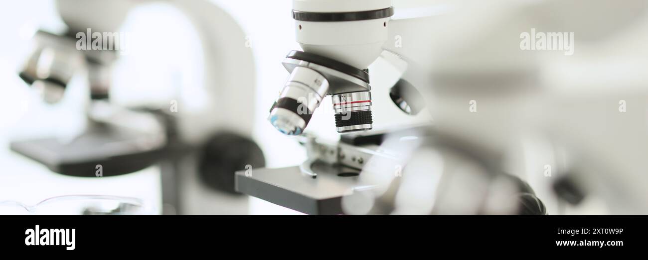 Laboratory settings hi-res stock photography and images - Alamy