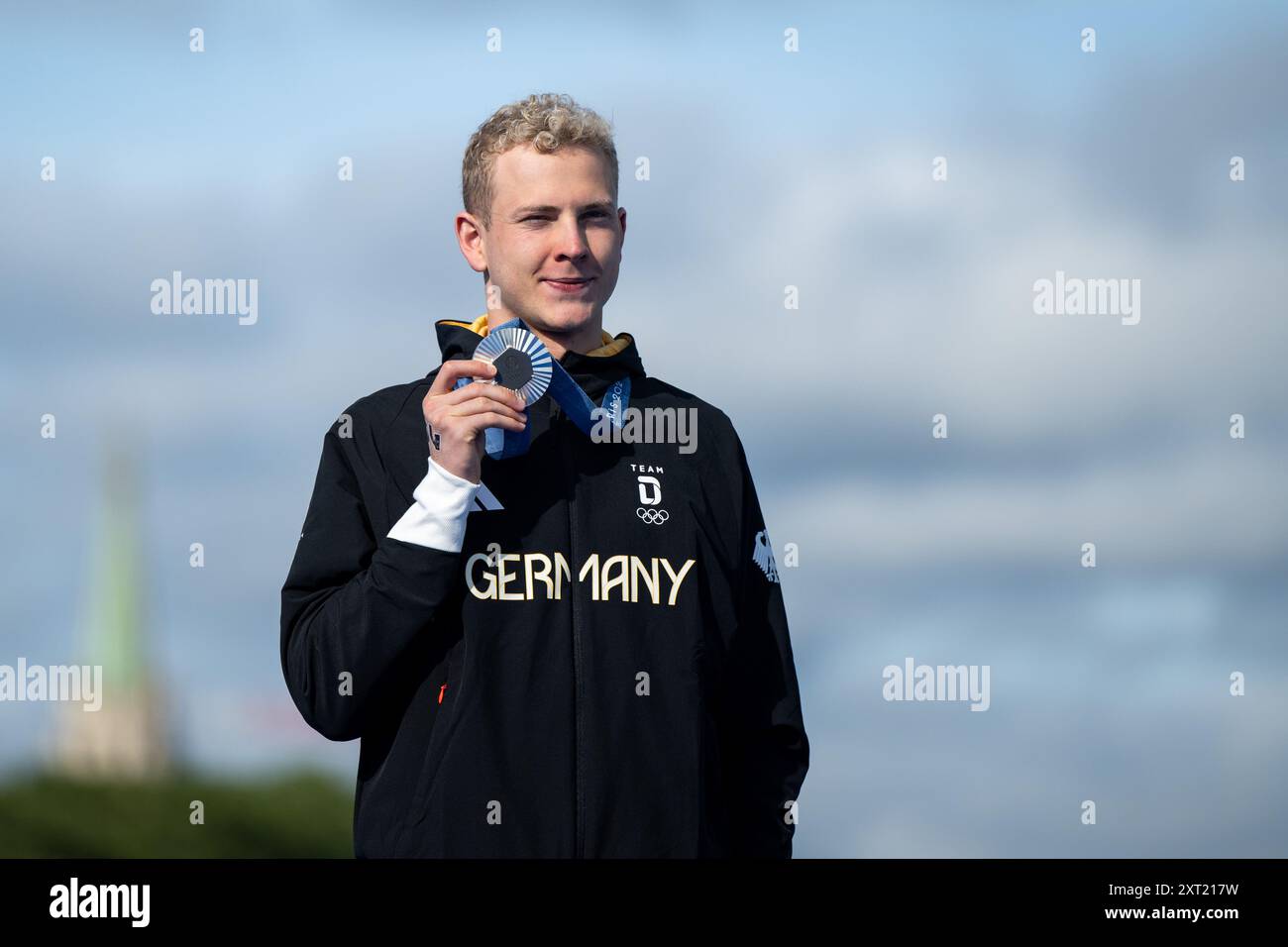 KLEMET Oliver (Deutschland) jubelt bei der Siegerehrung auf dem Podium
