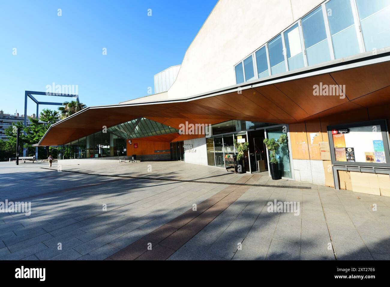 Jaume Fuster Public Library in Pl. de Lesseps, Gràcia, Barcelona, Spain. Stock Photo
