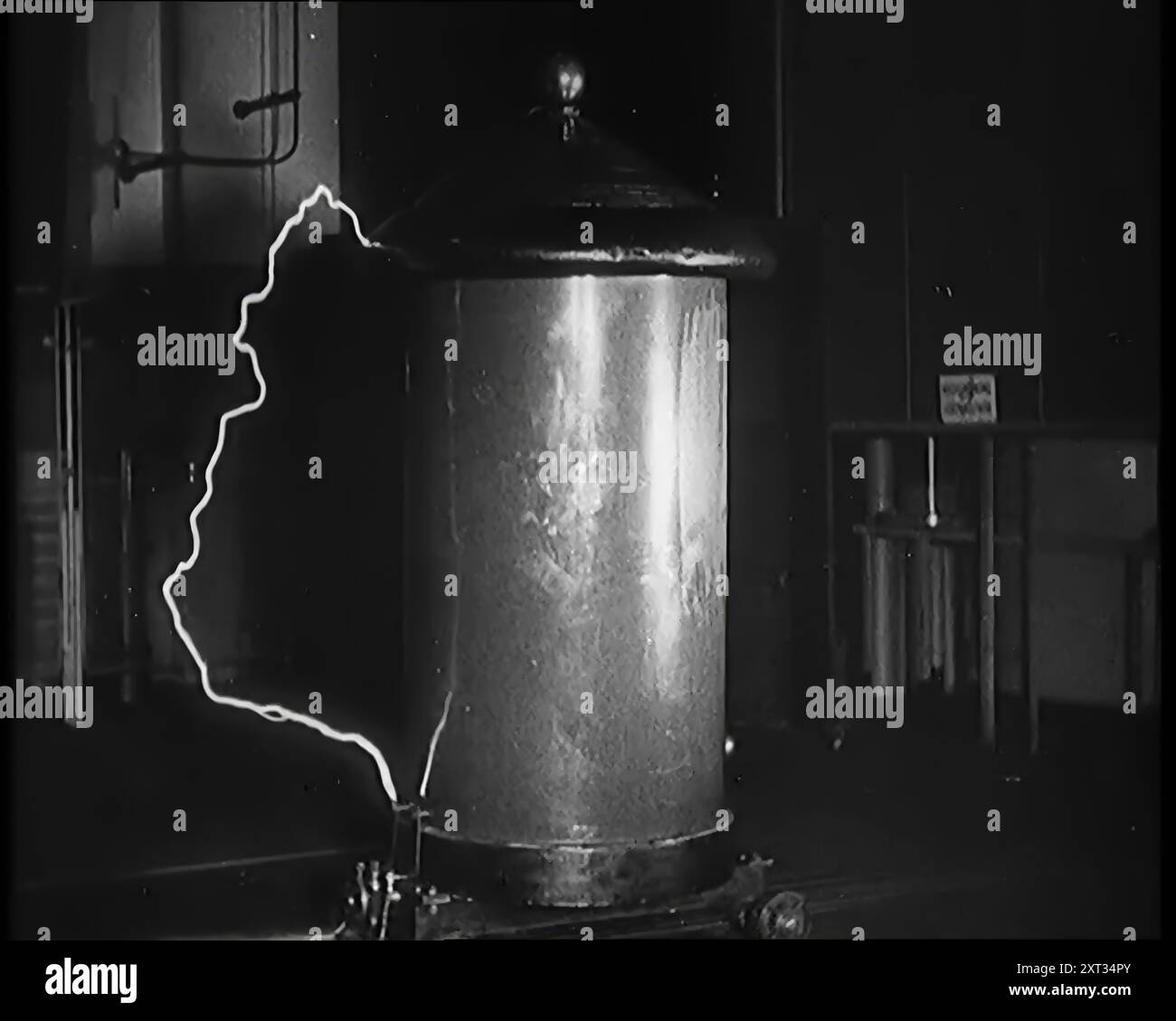 Static Inventions Static electricity (2 of 2) hi-res stock photography and images - Alamy