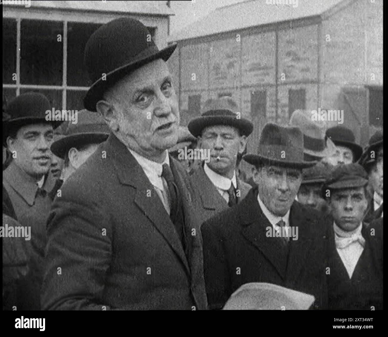 George Poplar George lansbury 1920s hi-res stock photography and images - Alamy