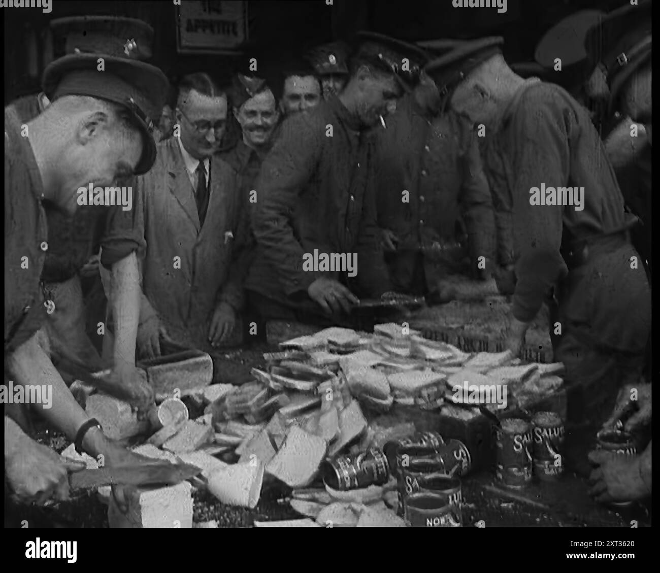 World war two soldier canned food hi-res stock photography and images -  Alamy