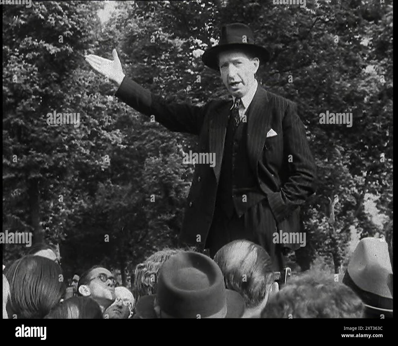 The man in the white suit film still hi-res stock photography and ...