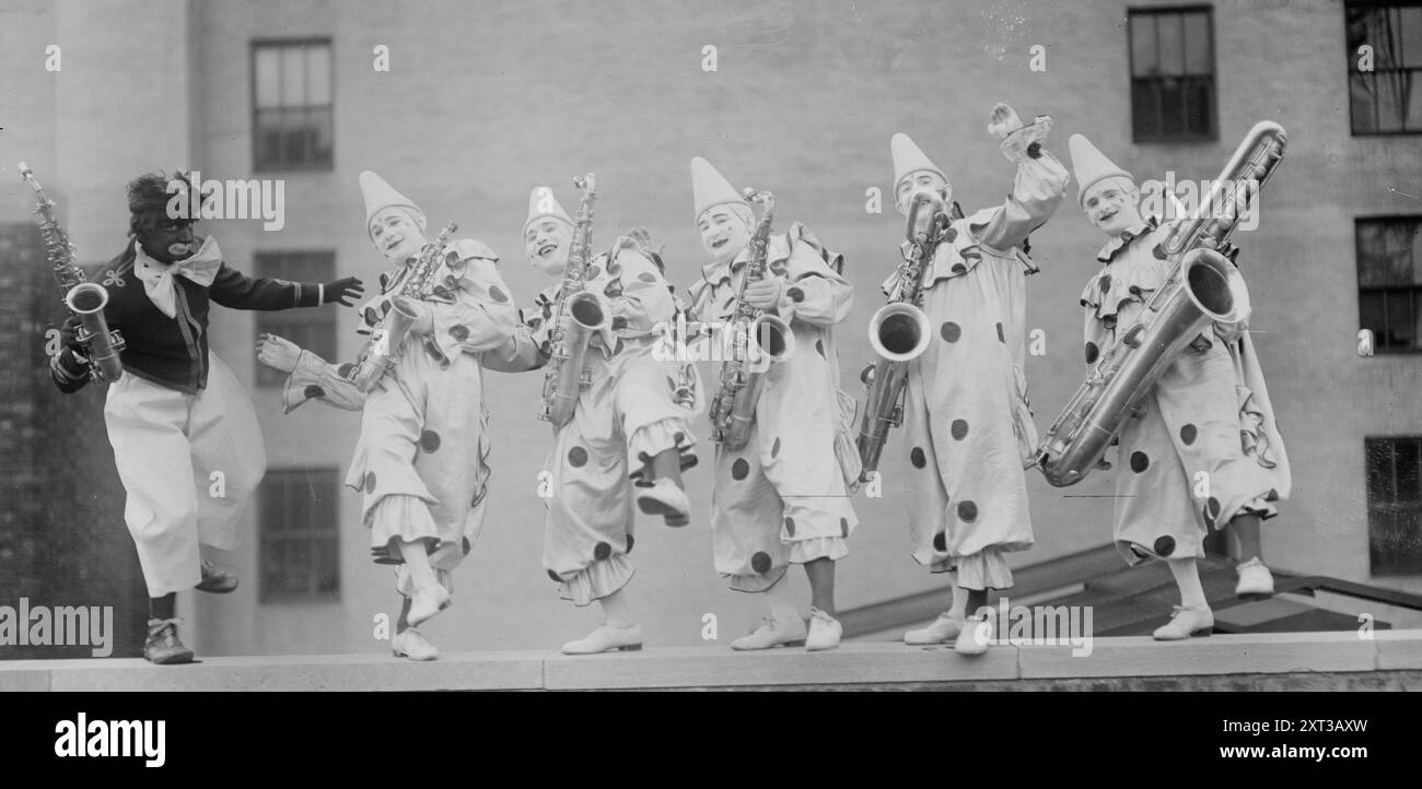 Blackface costume Black and White Stock Photos & Images - Alamy