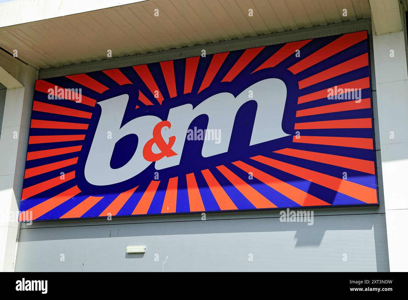 B&M discount store, Batchelor Road, Gabalfa, Cardiff, Wales. Stock Photo