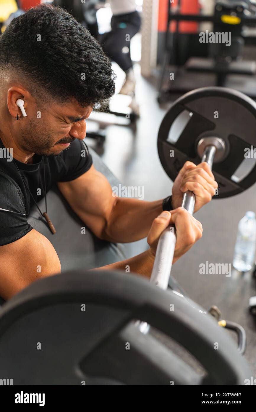 Lifting z bar hi res stock photography and images Alamy