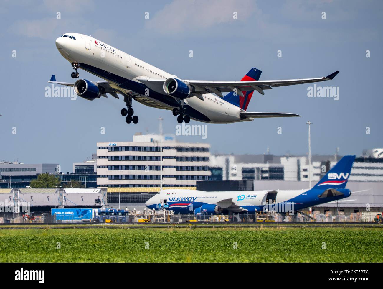 A330 323 hi-res stock photography and images - Alamy