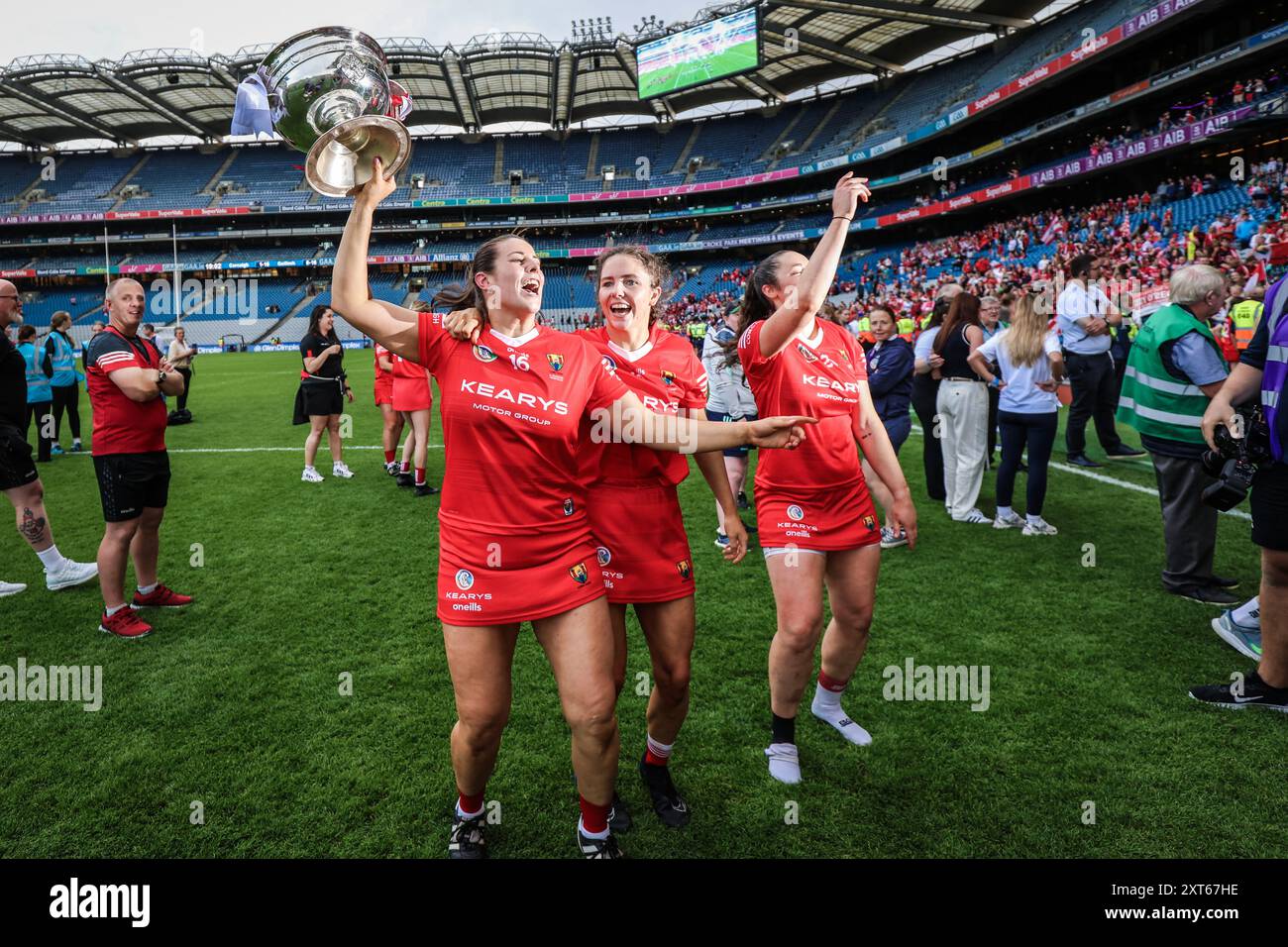 August 11tth, 2024, Cork players celebrate their All Ireland Camogie Final win versus Galway, played at Croke Park, Dublin, Ireland Stock Photo