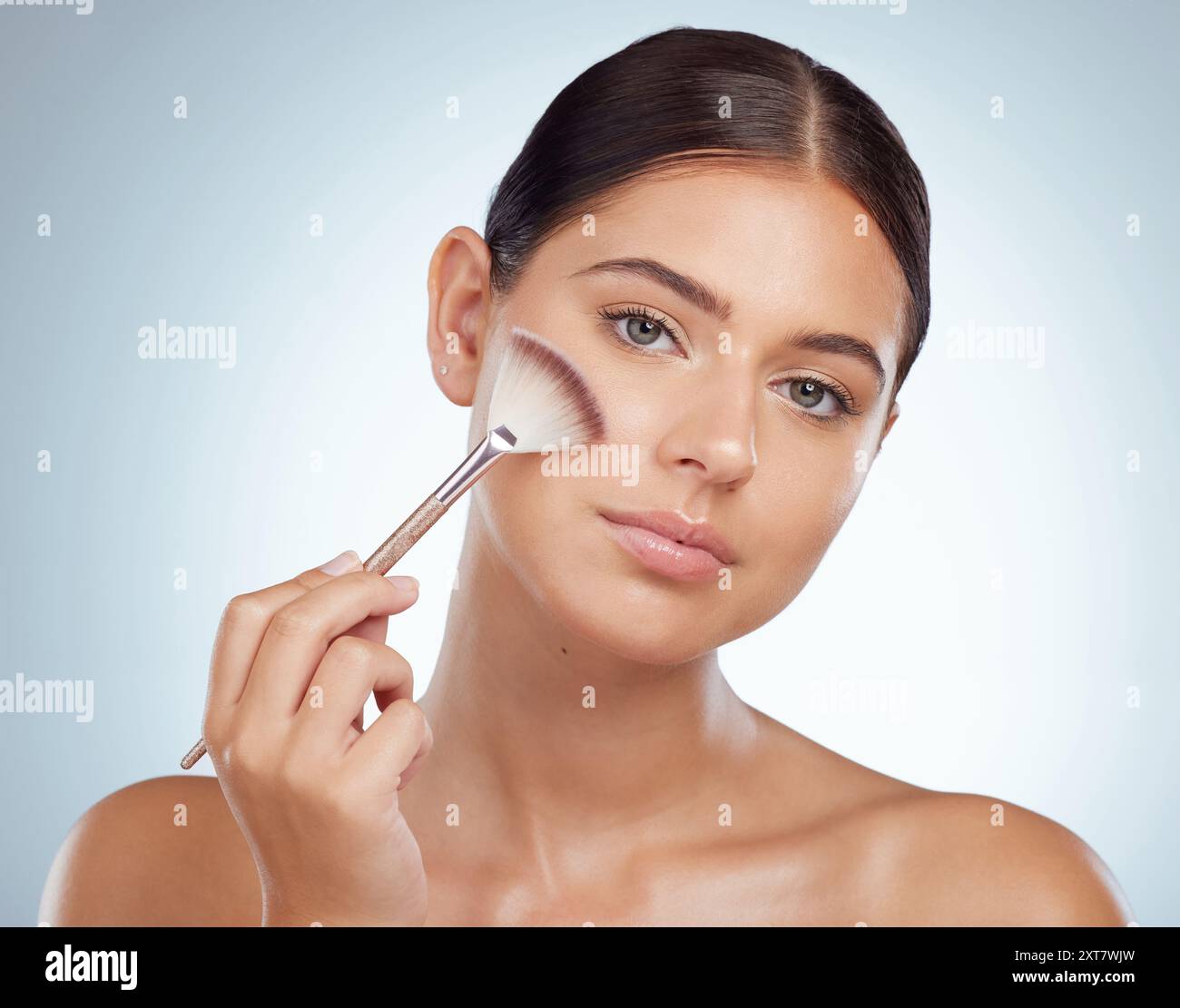 Glowing skin confident model girl hi-res stock photography and images ...