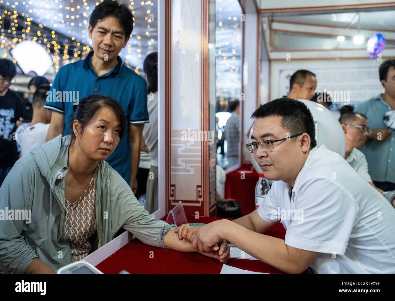 Traditional Chinese Medicine Pulse Diagnosis at Changsha Exhibition