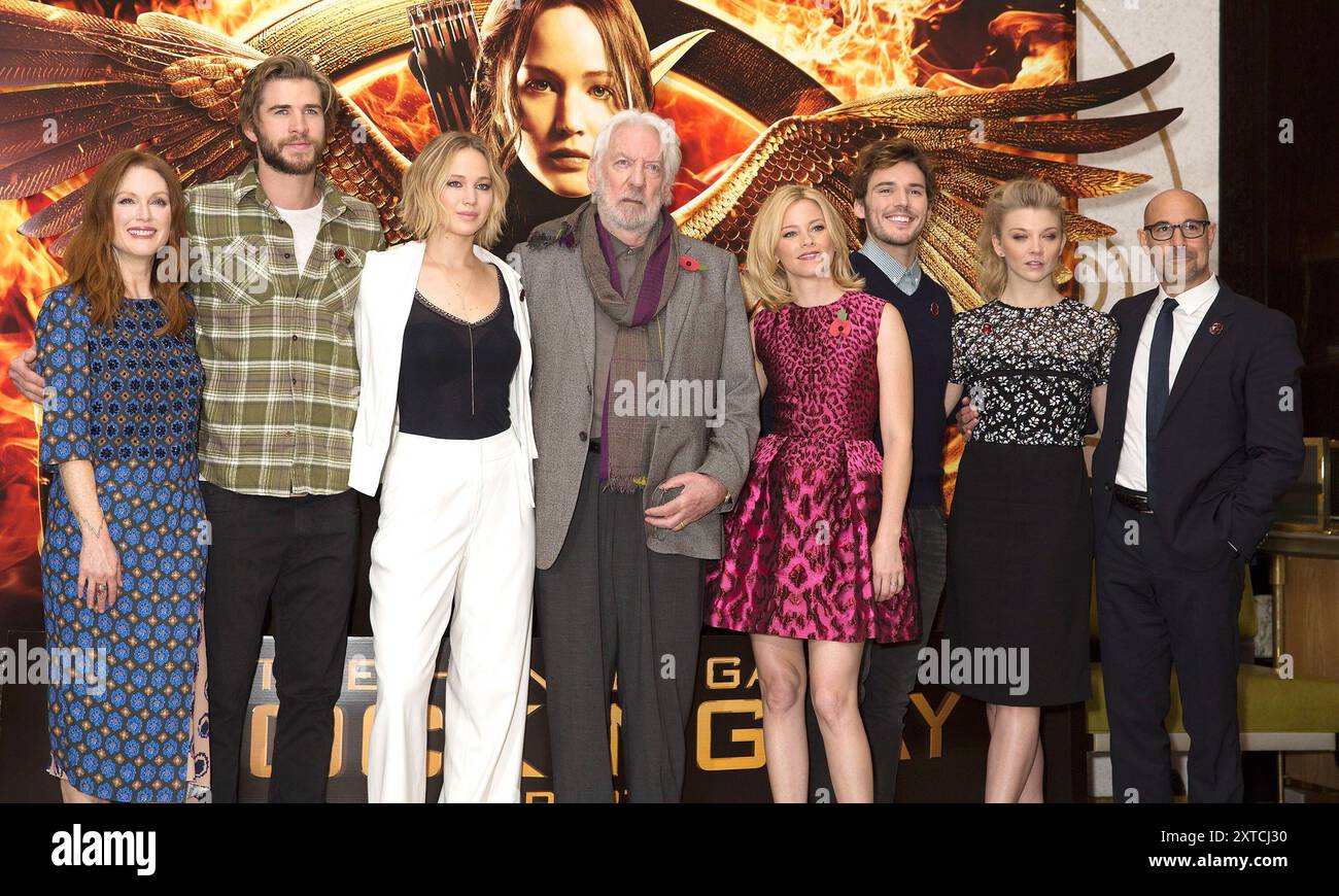 London, UK, November 09, 2014. (L-R) Julianne Moore, Liam Hemsworth, Jennifer Lawrence, Donald Sutherland, Elizabeth Banks, Sam Claflin, Natalie Dormer and Stanley Tucci attend The Hunger Games: Mockingjay Part 1 - Photocall at the Corinthia Hotel on November 09, 2014  in London, England, United Kingdom. Credit: S.A.M./Alamy Live News Stock Photo