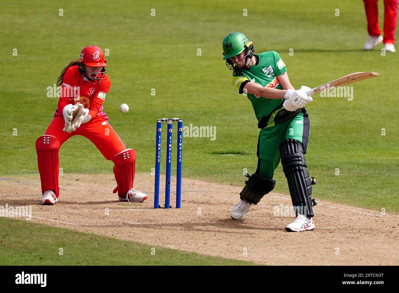 Southern Brave's Lauren Bell during The Hundred women's match at the Utilita Bowl, Southampton. Picture date: Wednesday August 14, 2024. Stock Photo