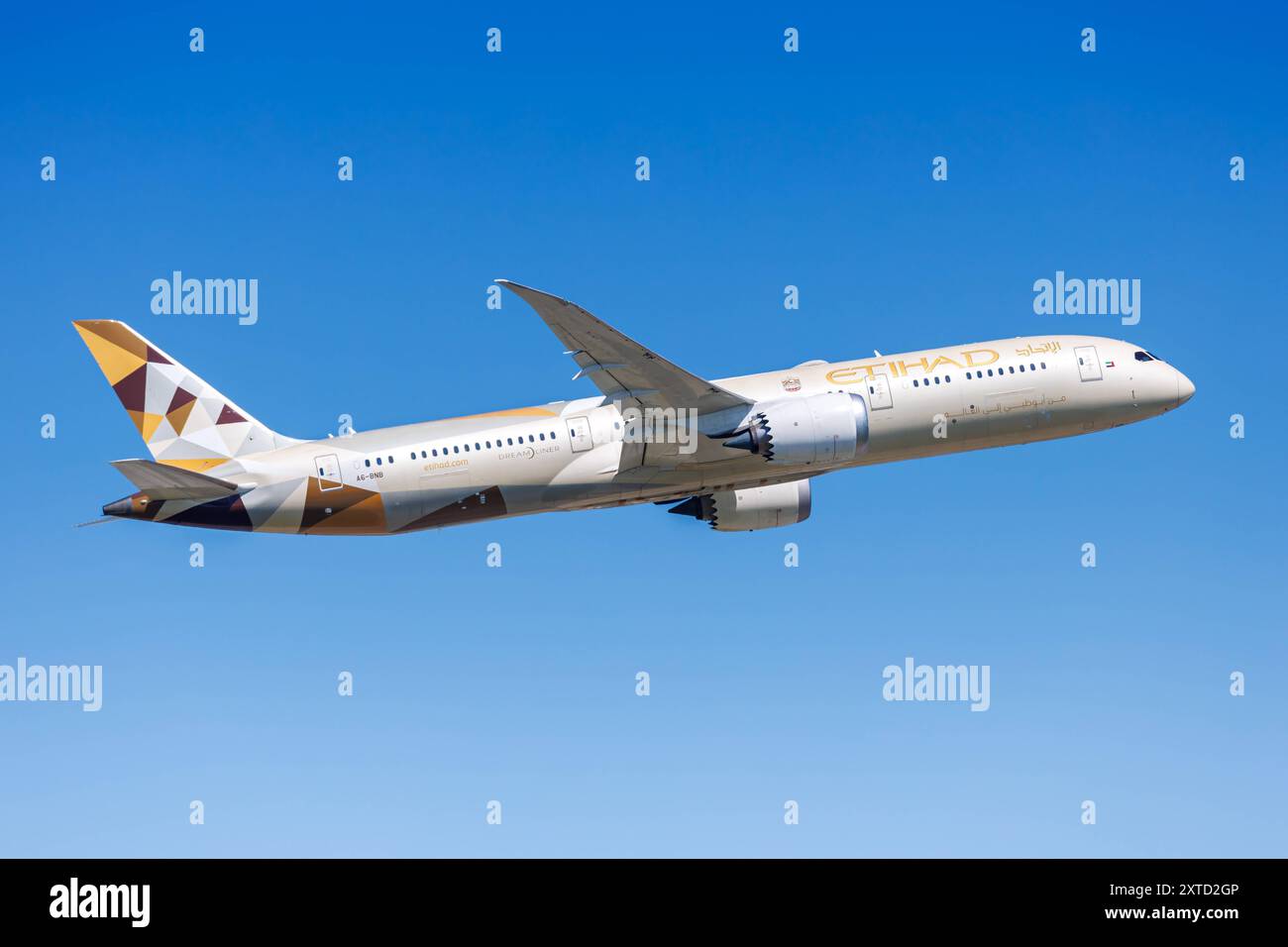 Boeing 787 dreamliner etihad airlines hi-res stock photography and images -  Alamy