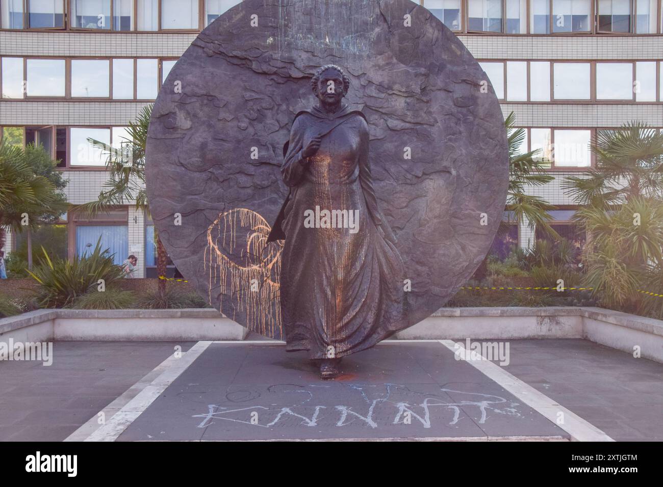 London, UK. 15th August 2024. The statue of Mary Seacole, a 19th Century Jamaican-born nurse, outside St Thomas' Hospital has been vandalised with paint and graffiti. Credit: Vuk Valcic/Alamy Live News Stock Photo