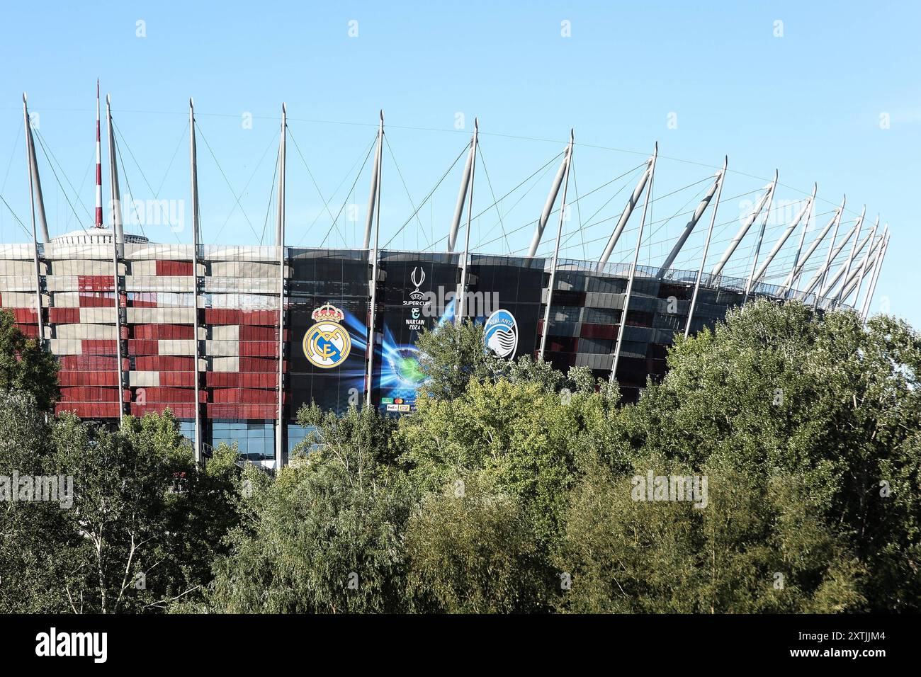 2024.08.14 Warszawa Warsaw PGE Stadion Narodowy National Stadium Pilka nozna Superpuchar Europy UEFA Sezon 2024 Real Madryt - Atalanta Bergamo N/z kibice i stadion przed meczem stadium and fans before match Foto Szymon Gorski/PressFocus 2024.08.14 Warszawa Warsaw PGE Stadion Narodowy National Stadium Football UEFA Super Cup Final 2024 Real Madryt - Atalanta Bergamo kibice i stadion przed meczem stadium and fans before match Credit: Szymon Gorski/PressFocus /NEWSPIX.PL --- Newspix.pl POLAND OUT !!! Newspix/PRESSINPHOTO Credit: PRESSINPHOTO SPORTS AGENCY/Alamy Live News Stock Photo