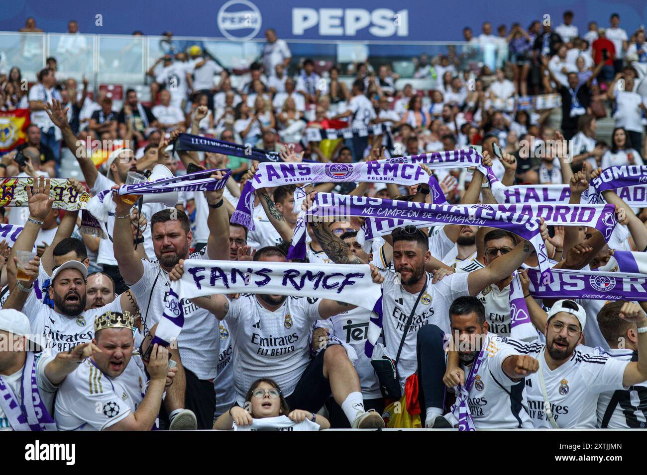 TRNAWA 14.08.2024 MECZ O SUPERPUCHAR EUROPY 2024: Real Madryt - Atalanta BC --- UEFA SUPER CUP 2024 FOOTBALL MATCH IN WARSAW: REAL MADRID - ATALANTA BC STADION PGE NARODOWY --- NATIONAL STADIUM NZ KIBICE, FANS, SUPPORTERS FOT. JACEK STANISLAWEK / 400mm.pl/NEWSPIX.PL --- Newspix.pl  POLAND OUT !!! Newspix / PRESSINPHOTO Stock Photo
