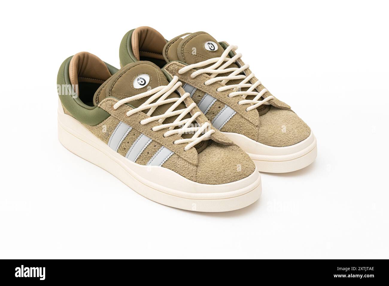 adidas gazelle silver green womens adidas Campus Light Bad Bunny 'Wild Moss' (PRE-OWNED) – Reborn main image 0