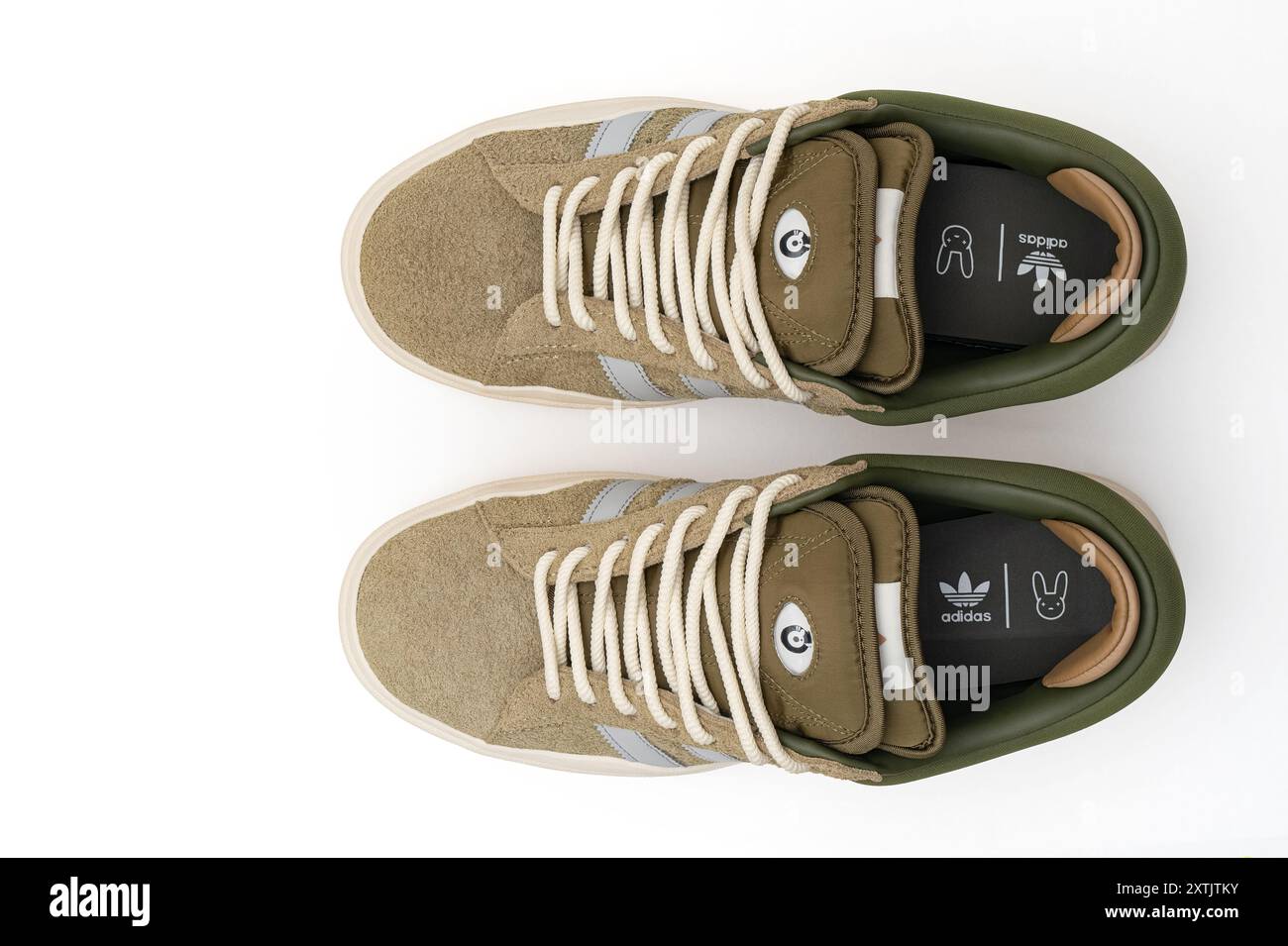 adidas gazelle silver green womens adidas Campus Light Bad Bunny Wild Moss – My Store main image 0