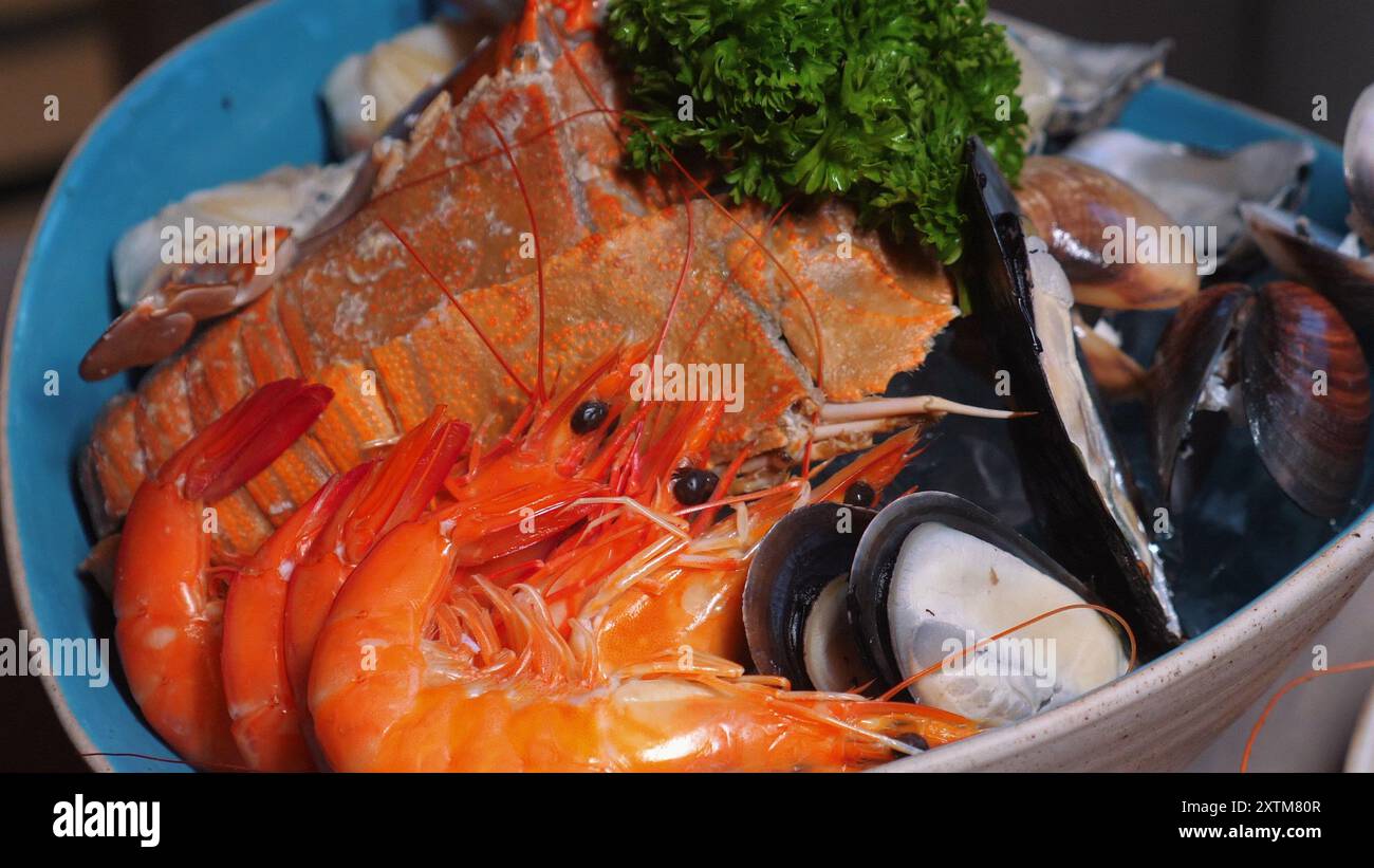Dinner featuring seafood dish hi-res stock photography and images - Alamy