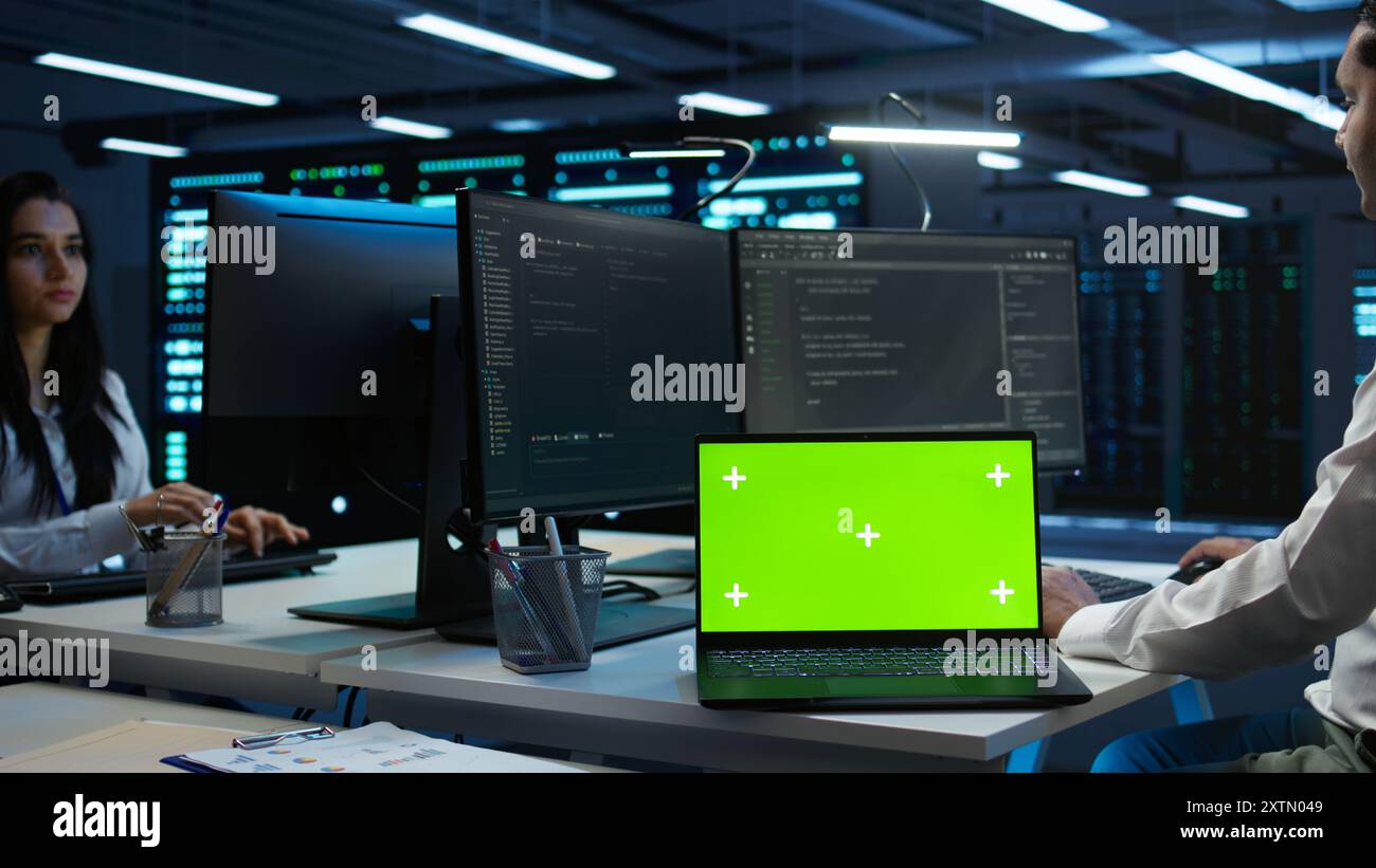 Laptop green screen camera zoom hi-res stock photography and images - Alamy