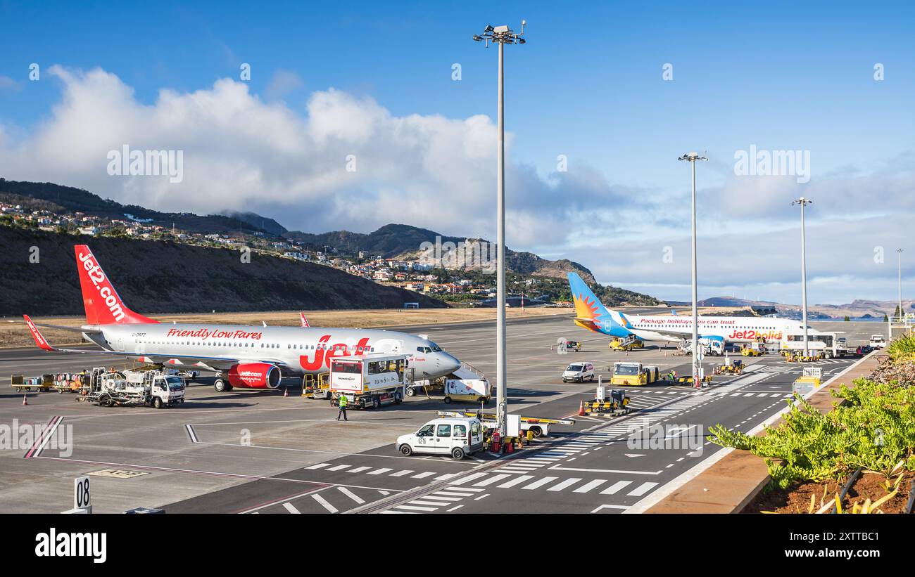 Madeira airport departure hi-res stock photography and images - Alamy