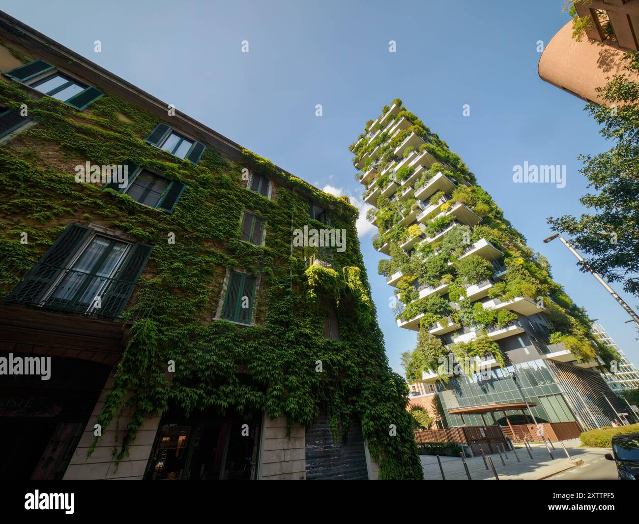bosco-verticale-modern-residential-buildings-in-milan-lombardy-italy