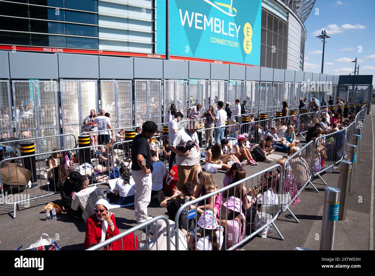 16 stadium concerts hi-res stock photography and images - Alamy