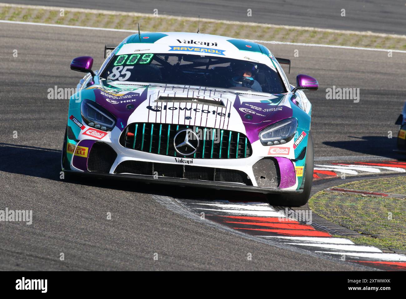 Jan Philipp Springob (Olpe/DEU) / Alex Connor (GBR), #85, Mercedes AMG ...