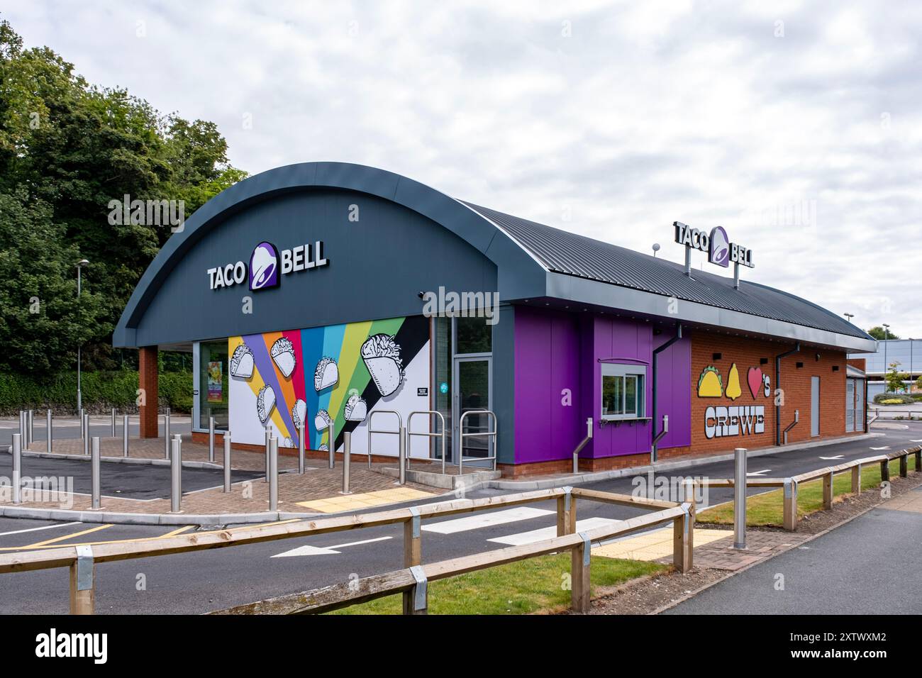 Taco Bell fast food restaurant in Crewe Cheshire UK Stock Photo