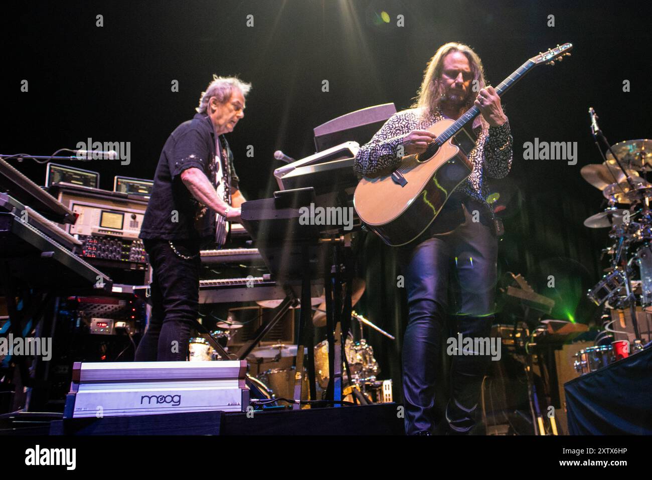 Yes Performance Deep purple meet and greet hi-res stock photography and images - Alamy
