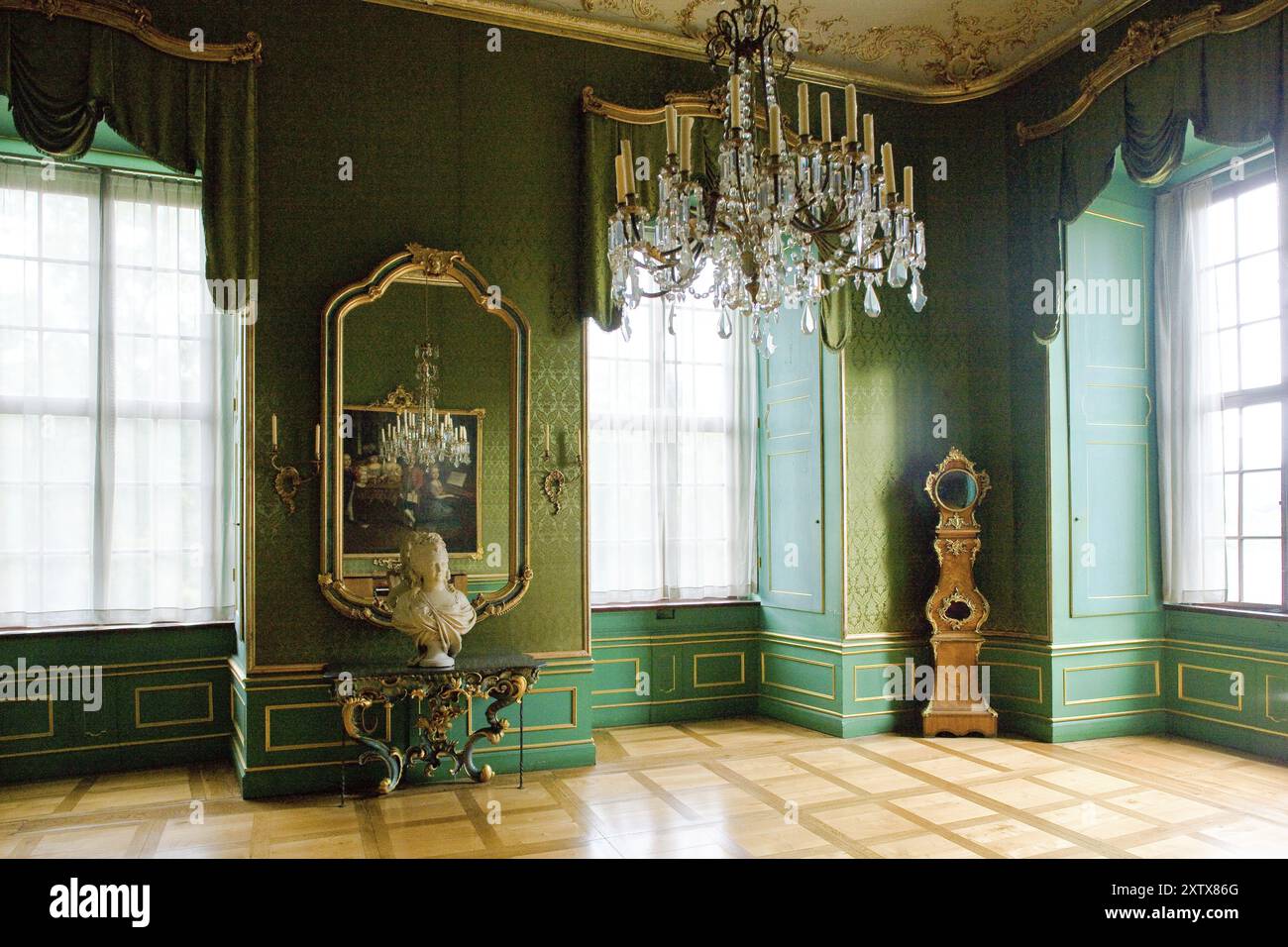 State rooms at Heidecksburg Castle Stock Photo - Alamy