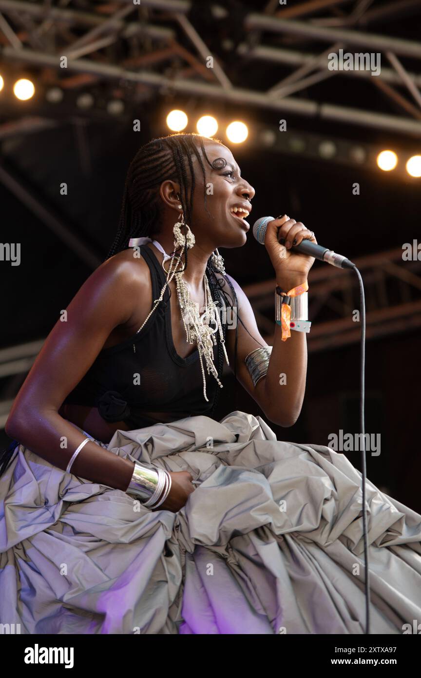 London, United Kingdom. 16th August 2024. BINA offers a touching performance at All Points East Festival. Cristina Massei/Alamy Live News Stock Photo