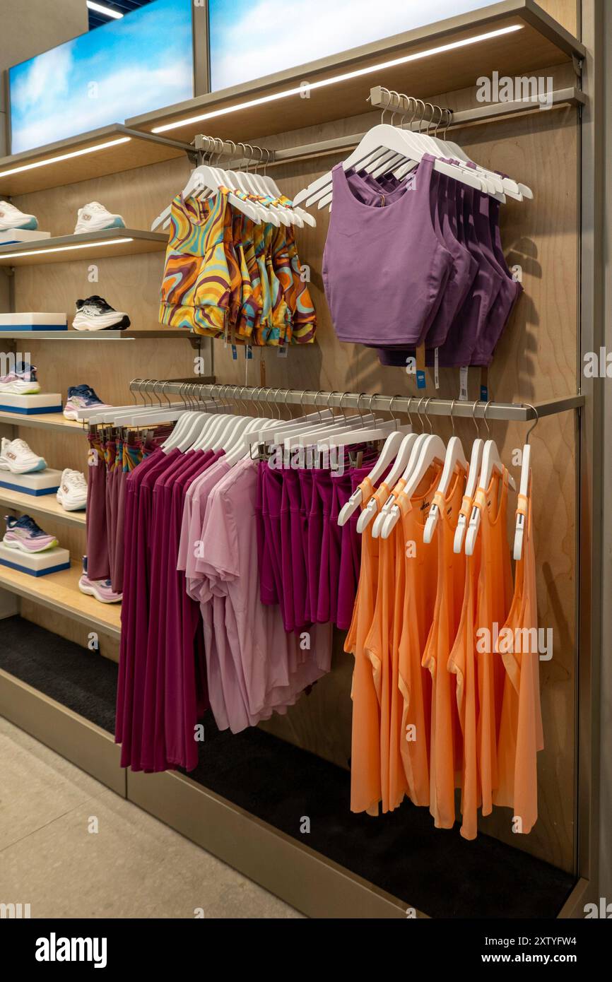 Athletic shoe stores near my location best sale