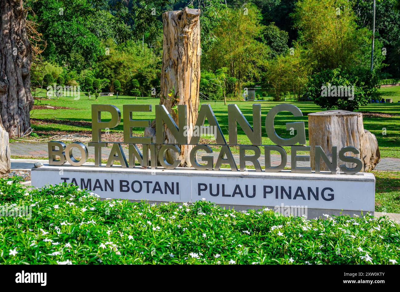 A sign on entry to the Penang Botanical Gardens in George Town, Penang ...