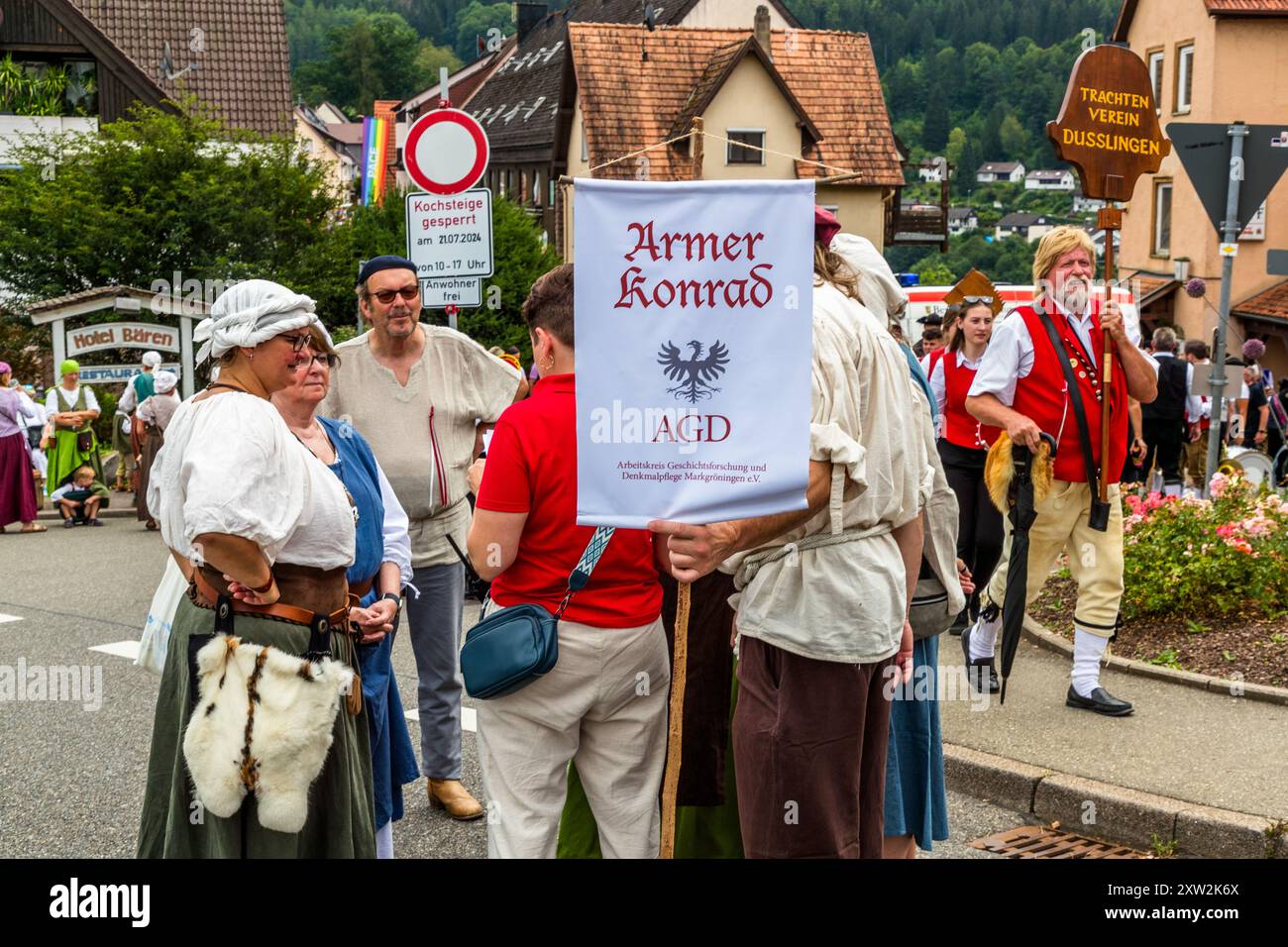Traditional costume group "Armer Konrad" at the Schäferlauf in Wildberg, Black Forest. Parade at the Schäferlauf 2024 in Wildberg, Baden-Württemberg, Germany Stock Photo