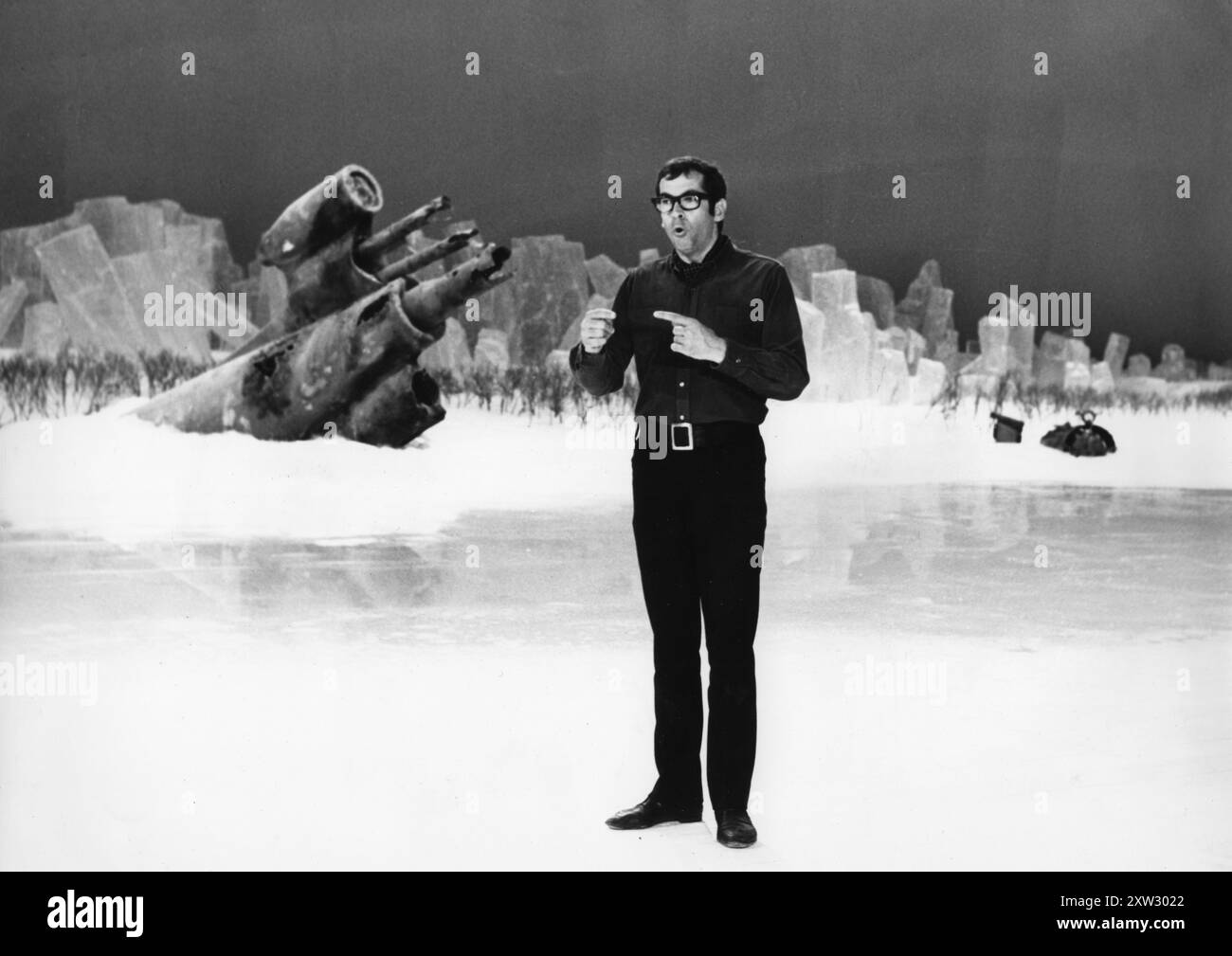 ROGER VADIM on the set of BARBARELLA 1968 Director ROGER VADIM Writer ...