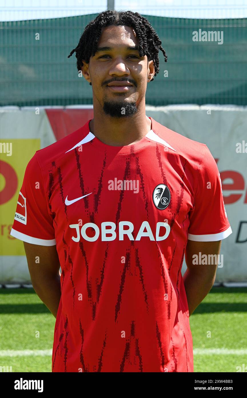 Kenneth schmidt hi-res stock photography and images - Alamy, image size:864x1390