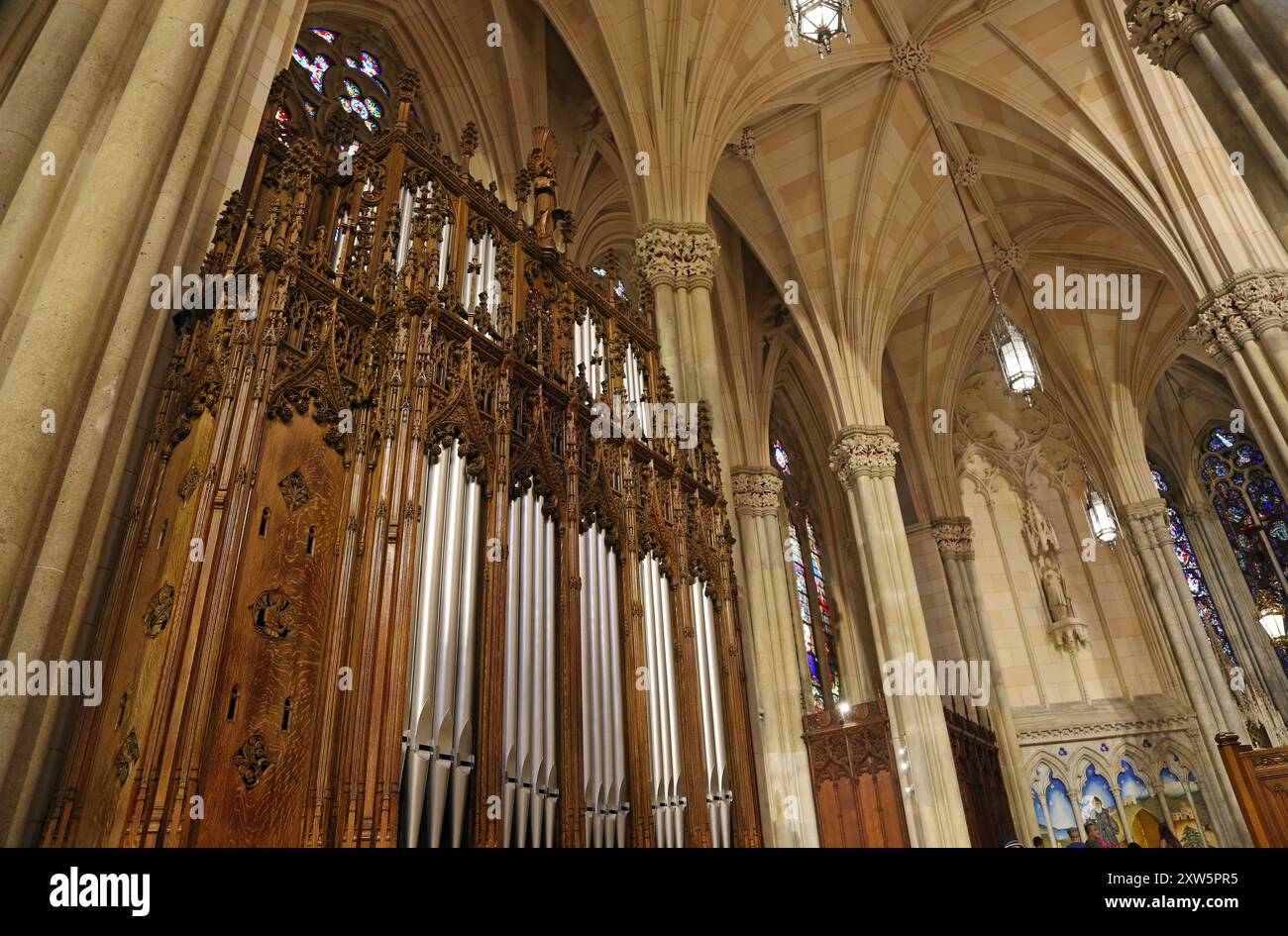 The organ in St Patrick cathedral, New York City Stock Photo - Alamy
