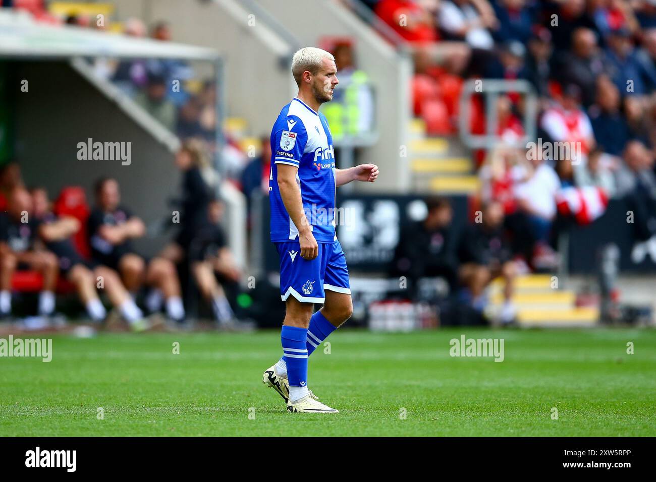 Luke Rotherham Luke thomas bristol rovers hi-res stock photography and images - Alamy