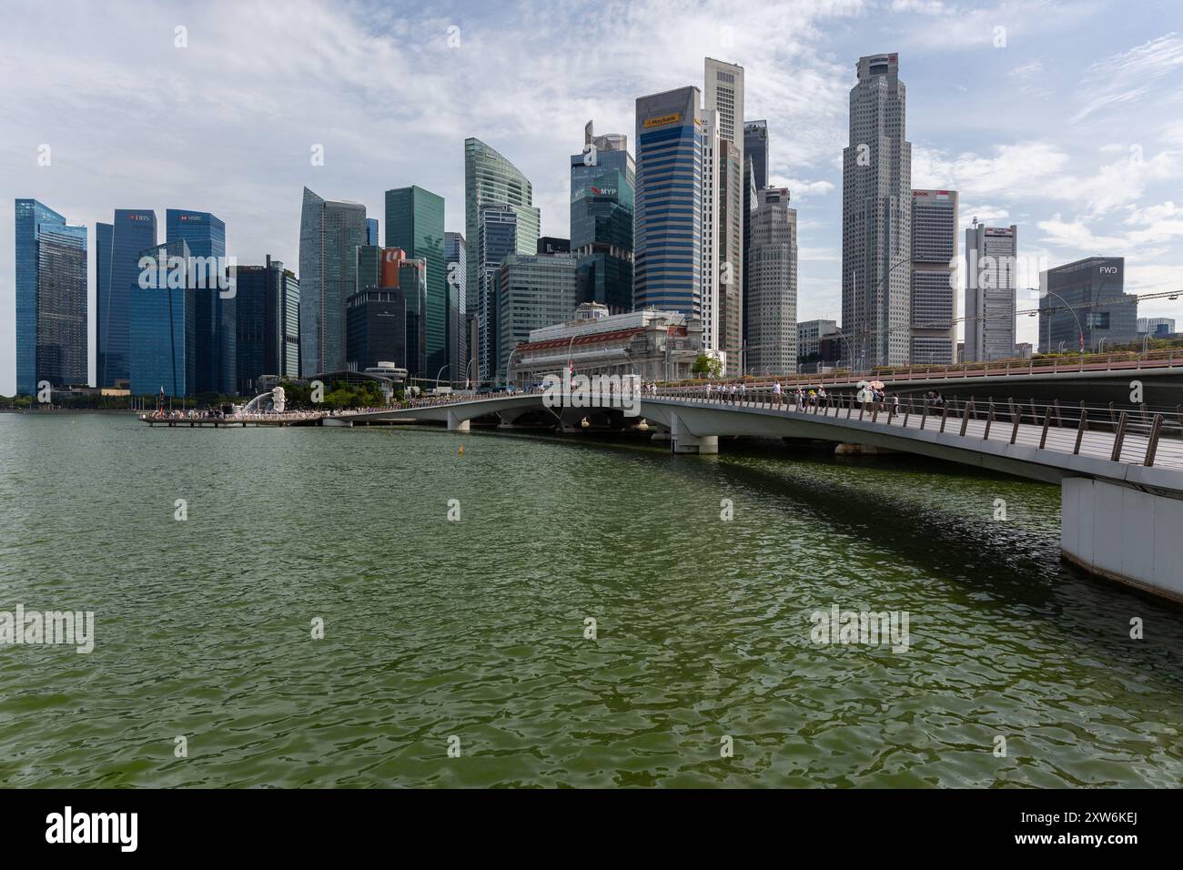 High rise building tourism bridges hi-res stock photography and images ...