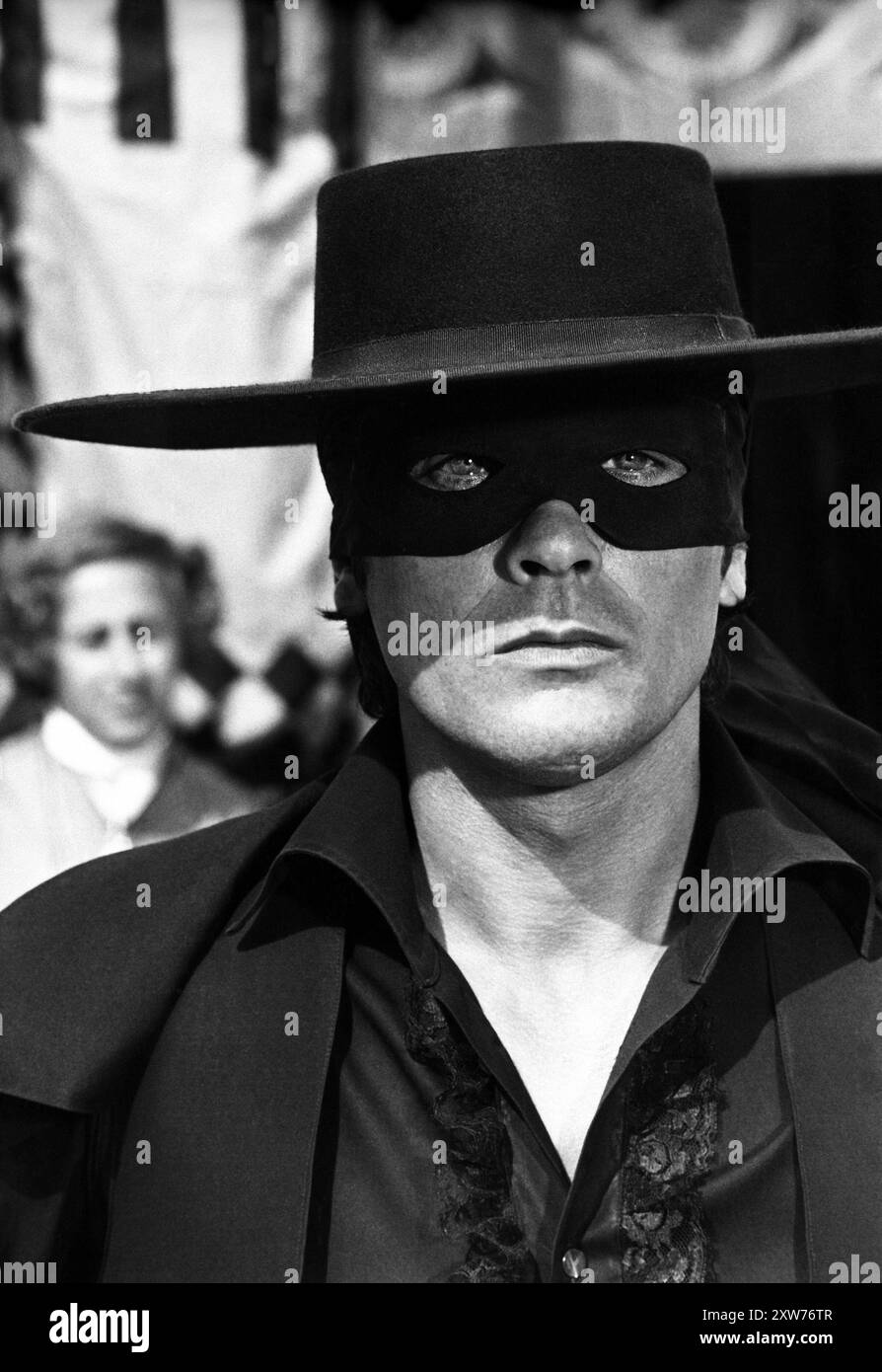 ©girella/lapresse archivio storico spettacolo cinema anni '60 Alain Delon nella foto: l' attore Alain Delon interpreta 'Zorro' Stock Photo