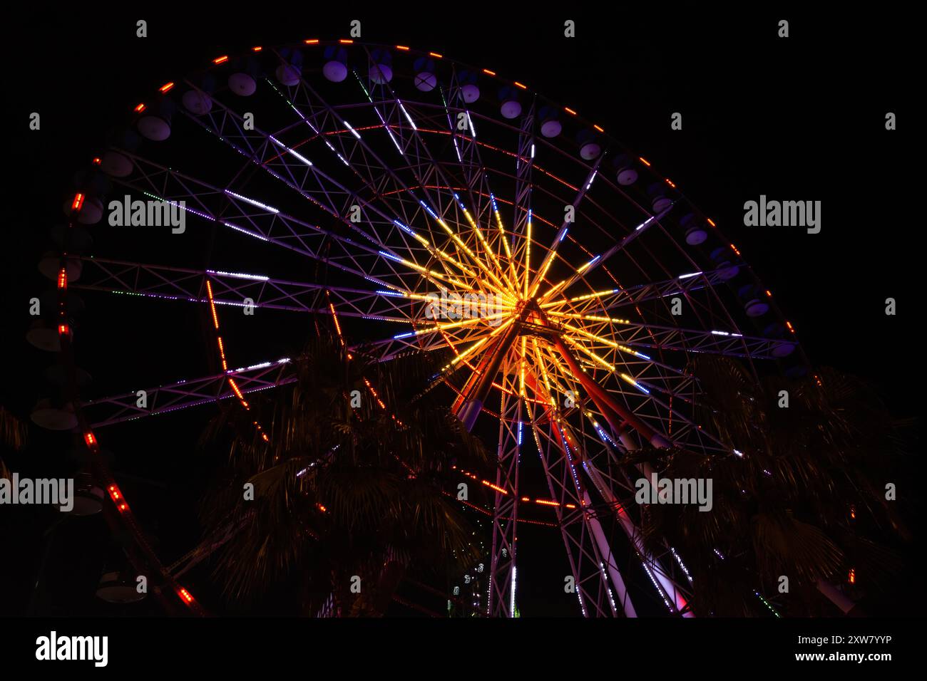 Ferris wheel in the amusement park at night, closeup of photo Stock ...