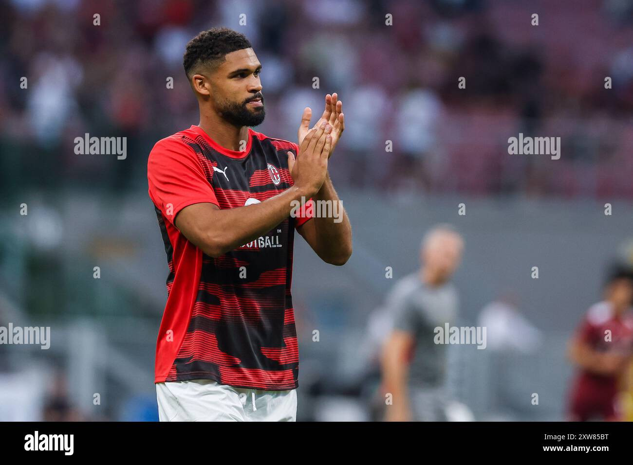 Ruben Loftus-Cheek of AC Milan greets the fans during Serie A 2024/25 ...