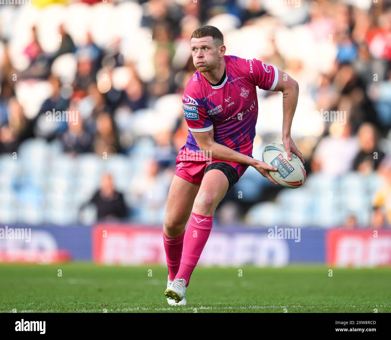 Olly Russell of Huddersfield Giants in action during the Magic Weekend match Huddersfield Giants vs Castleford Tigers at Elland Road, Leeds, United Kingdom, 18th August 2024  (Photo by Craig Thomas/News Images) Stock Photo