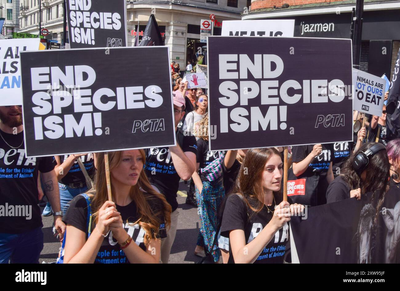 End to animal exploitation hi-res stock photography and images - Alamy